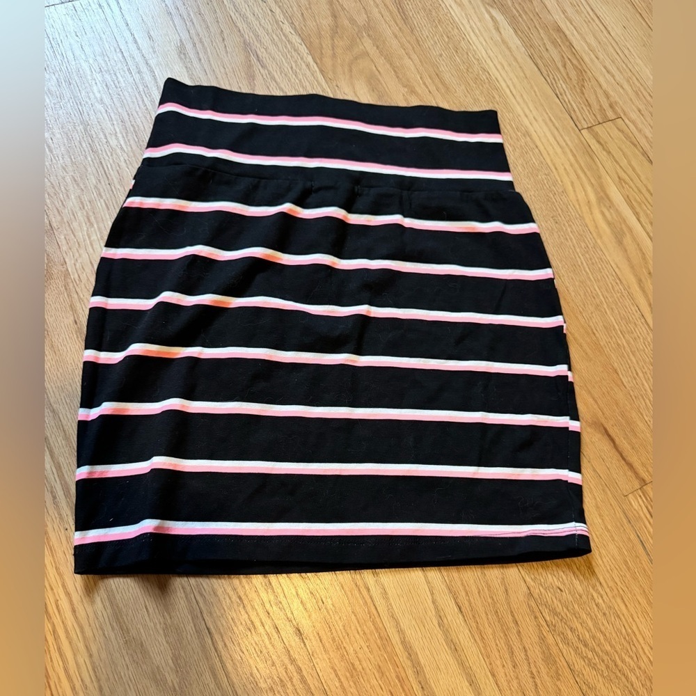 Charlotte Russe Striped Black and pink Women's Skirt, size medium
